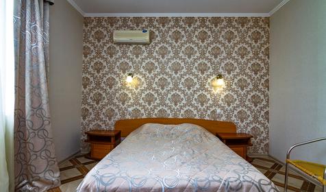 Двухместный стандарт с двумя доп.местами. Гостевой дом София, г. Геленджик