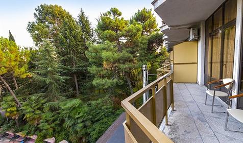 Комфорт двухкомнатный четырехместный. Отель "Профспорт", Сочи, Адлер