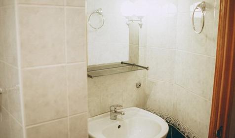 Комфорт двухкомнатный четырехместный. Отель "Профспорт", Сочи, Адлер