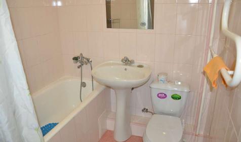 Трехместный