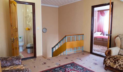 Трехместный