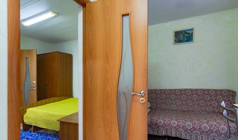 Двухкомнатный стандарт. Гостевой дом На Мира, Геленджик