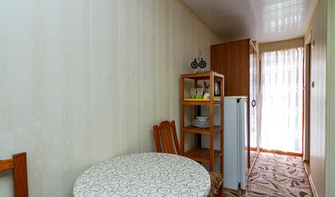 Однокомнатный четырехместный стандарт. Гостевой дом На Мира, Геленджик