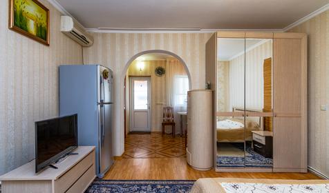 Двухкомнатный четырехместный полулюкс. Гостевой дом На Мира, Геленджик