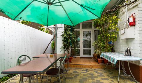 Двухкомнатные апартаменты. Гостевой дом На Мира, Геленджик