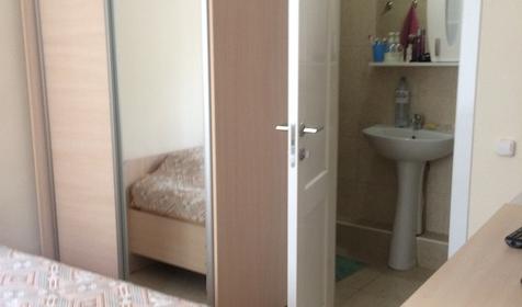 Двухместный номер с общей кухней без балкона (1 этаж). Гостевой дом "Пионер"