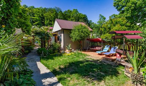 Гостевой двор Усадьба, Сочи, Лоо