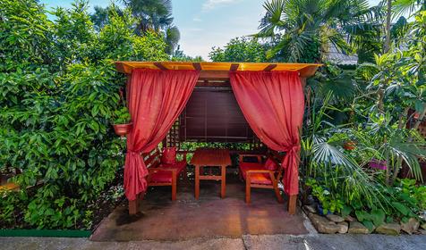 Гостевой двор Усадьба, Сочи, Лоо