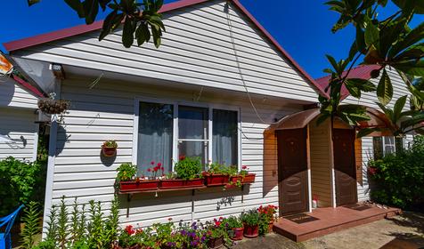 Четырехместный однокомнатный комфорт. Гостевой двор Усадьба, Сочи, Лоо