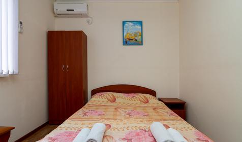 Трехместный стандарт. Гостевой дом Волгарь, Сочи, Лоо