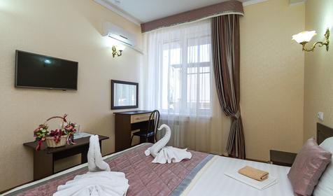 Двухкомнатный люкс без балкона. Отель Георгий, Анапа, Витязево