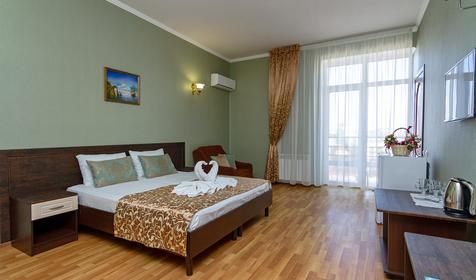 Двухкомнатный люкс с двумя балконами. Отель Георгий, Анапа, Витязево