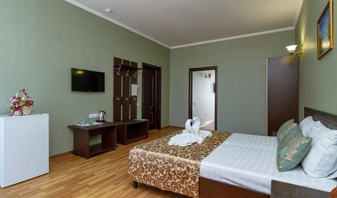 Двухкомнатный люкс с двумя балконами. Отель Георгий, Анапа, Витязево