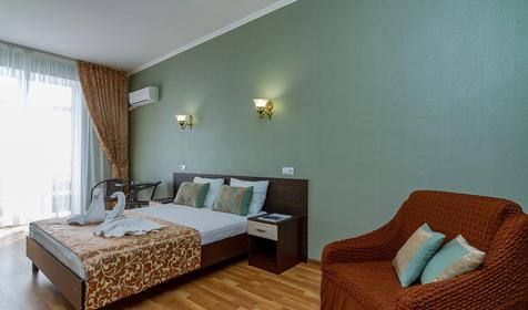 Двухкомнатный люкс с двумя балконами. Отель Георгий, Анапа, Витязево