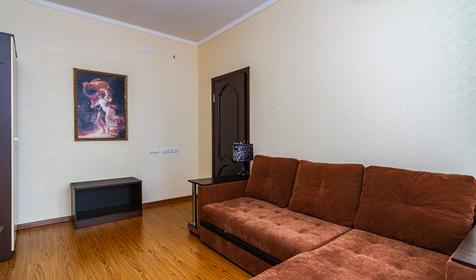 Двухкомнатный люкс с балконом и отдельным выходом к бассейну. Отель Георгий, Анапа, Витязево