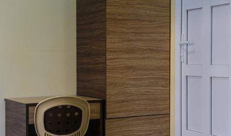 Трехместный