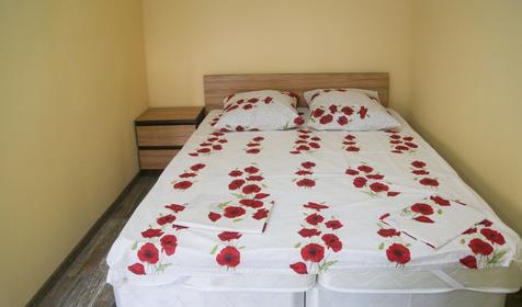 Трехместный