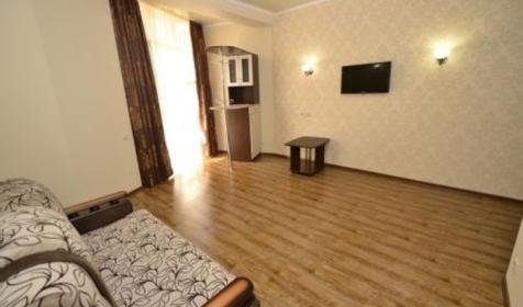 Люкс двухкомнатный. Гостевой дом Золотое руно, г. Анапа, п. Витязево