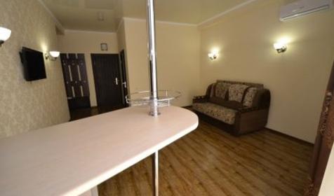 Люкс двухкомнатный. Гостевой дом Золотое руно, г. Анапа, п. Витязево