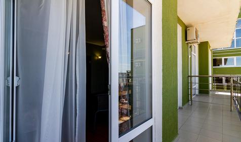 Полулюкс с двумя балконами. Отель Георгий, Анапа, Витязево