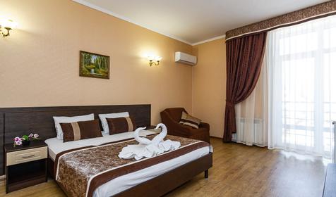 Полулюкс с двумя балконами. Отель Георгий, Анапа, Витязево