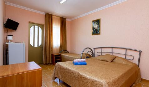 Стандарт трехместный. Гостевой дом Феникс, Анапа, Витязево