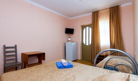 Стандарт трехместный. Гостевой дом Феникс, Анапа, Витязево