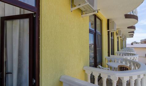 Стандарт четырехместный с балконом. Гостевой дом Мегас-Александрос, Анапа, Витязево