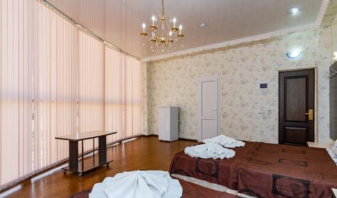 Полулюкс четырехместный с балконом. Гостевой дом Мегас-Александрос, Анапа, Витязево