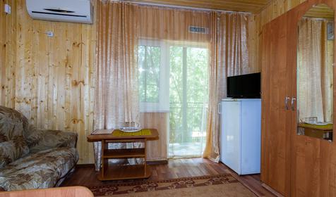 Стандарт трех-, четырехместный. База отдыха Аленка, г. Анапа, п. Джемете