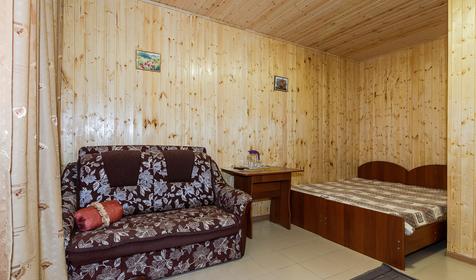 Полулюкс четырехместный четырехместный. База отдыха Аленка, г. Анапа, п. Джемете