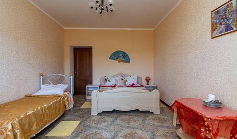 Трехместный эконом. Гостевой дом Азимут, Джубга