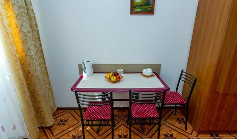 Трехместный стандарт. Гостевой дом Азимут, Джубга