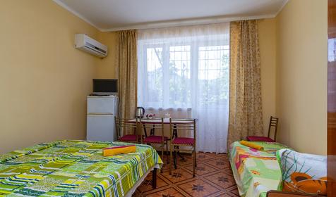 Четырехместный стандарт. Гостевой дом Азимут, Джубга