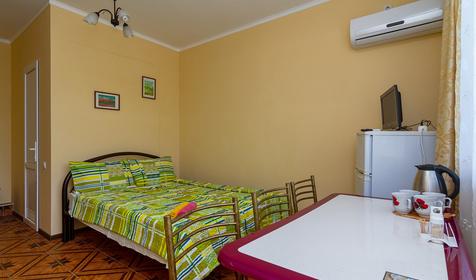 Четырехместный стандарт. Гостевой дом Азимут, Джубга