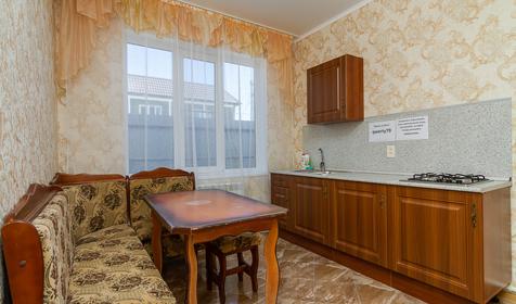 Двухкомнатный номер. Гостевой дом Алина, Джубга