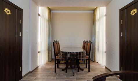 Апартаменты двухкомнатные. Гостиница Империя, Анапа, Витязево