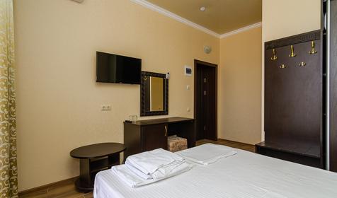 Полулюкс двухместный с балконом. Гостиница Империя, Анапа, Витязево