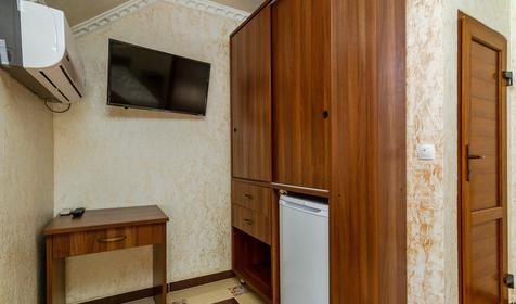 Большой двухместный номер. Гостевой дом Парус, Джубга