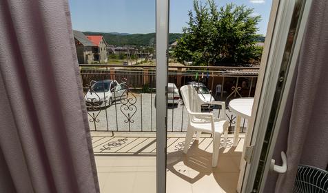 Двухместный с балконом. Гостевой дом Парижанка, Туапсе, Джубга