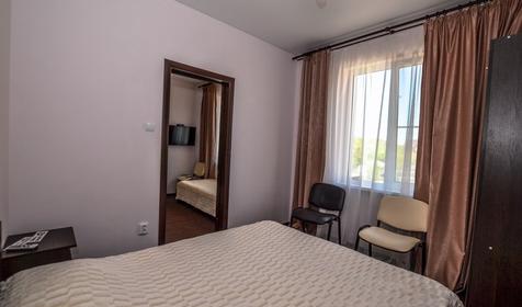 Двухкомнатный люкс с кухней 5-местный