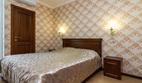 Двухместный полулюкс с видом на бассейн. Гостевой дом Юг, Туапсинский район, п. Небуг