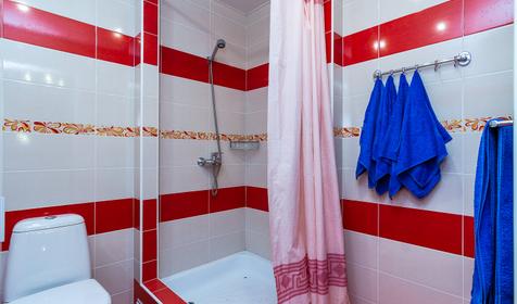 Четырехместная мансарда. Гостевой дом Юг, Туапсинский район, п. Небуг