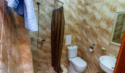  Четырехместный полулюкс. Гостевой дом Юг, Туапсинский район, п. Небуг