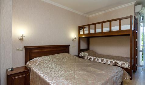  Четырехместный полулюкс. Гостевой дом Юг, Туапсинский район, п. Небуг