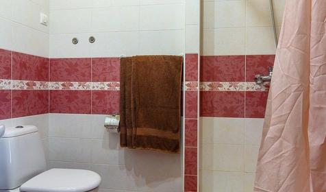 Пятиместный полулюкс. Гостевой дом Юг, Туапсинский район, п. Небуг