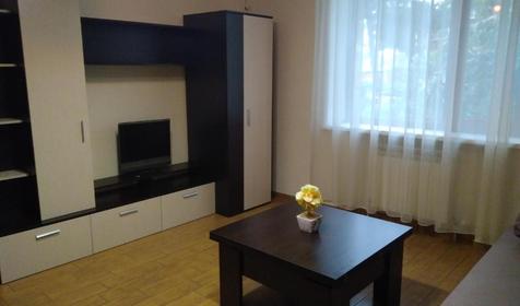 Двухкомнатный с кухней