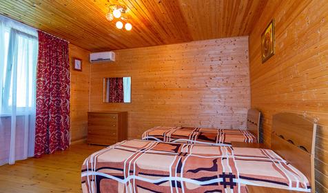 Двухкомнатный повышенной комфортности ЭКО. Гостевой дом Акварель, г. Сочи, Лазаревский район, п. Головинка