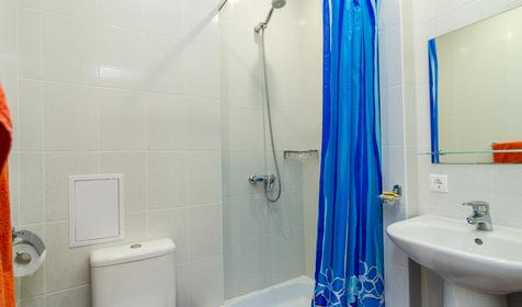 Трехместная мансарда. Гостевой дом Юг, Туапсинский район, п. Небуг