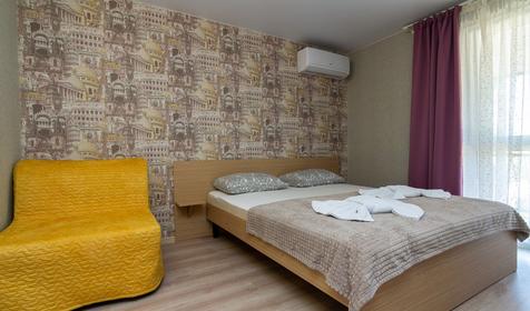 Трехместный номер с балконом (вид на море)